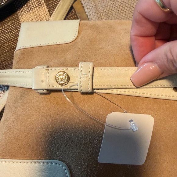 💯Loewe Tan and Cream Suede Crossbody Bag - Picture 8 of 16
